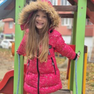 Якето „Мисия: Топлина и Стил“ Цвят Малина