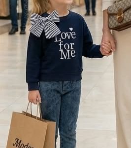 Стилен детски комплект от 2 части: Блуза с панделка „Love for Me“ и дънки