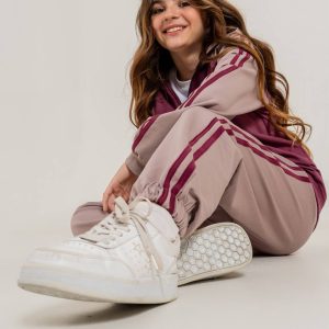 Спортен детски екип от 2 части:(Лилав/Бордо)